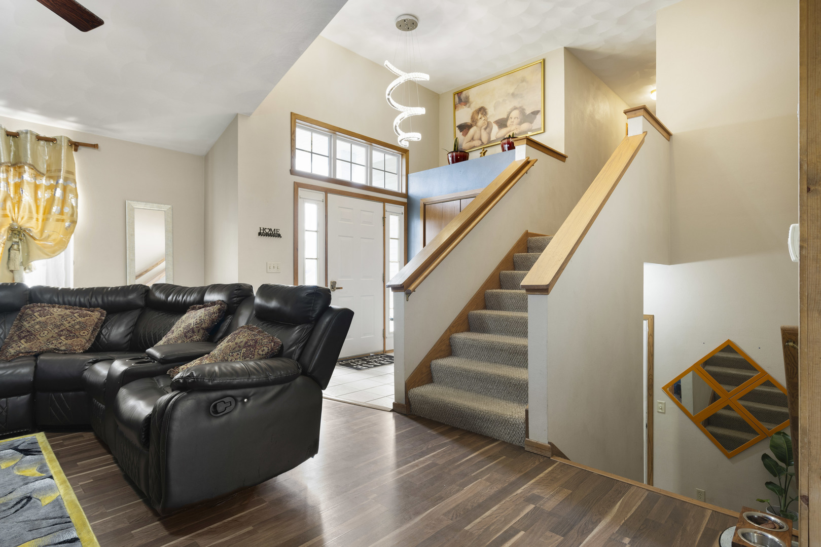 5512 Downing Court Property Photo 3
