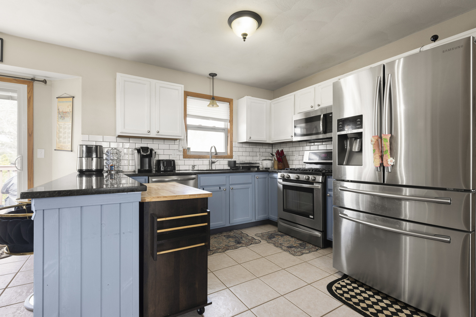 5512 Downing Court Property Photo 6