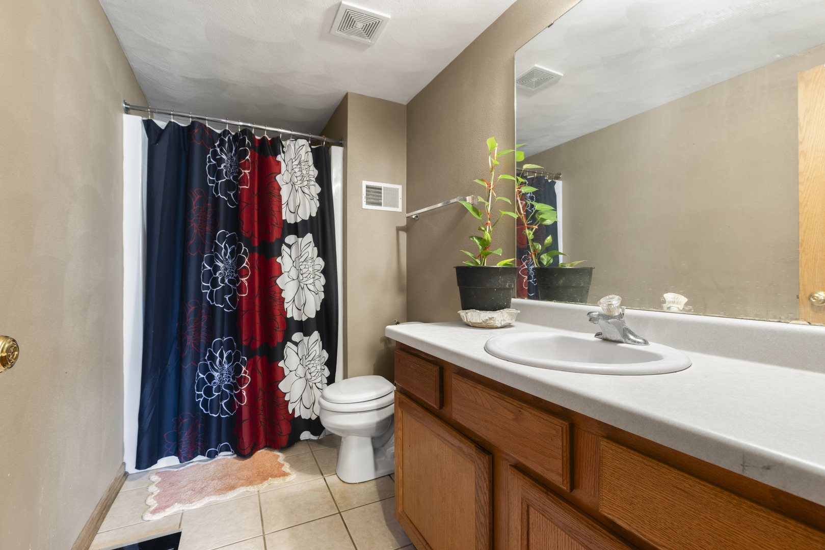 5512 Downing Court Property Photo 14