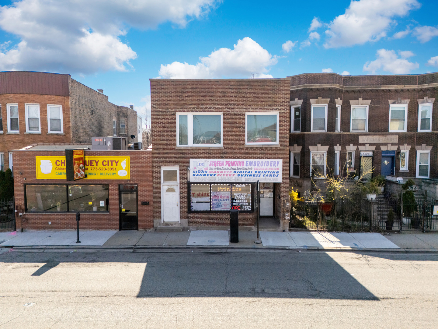 3827 S Archer Avenue Property Photo 1