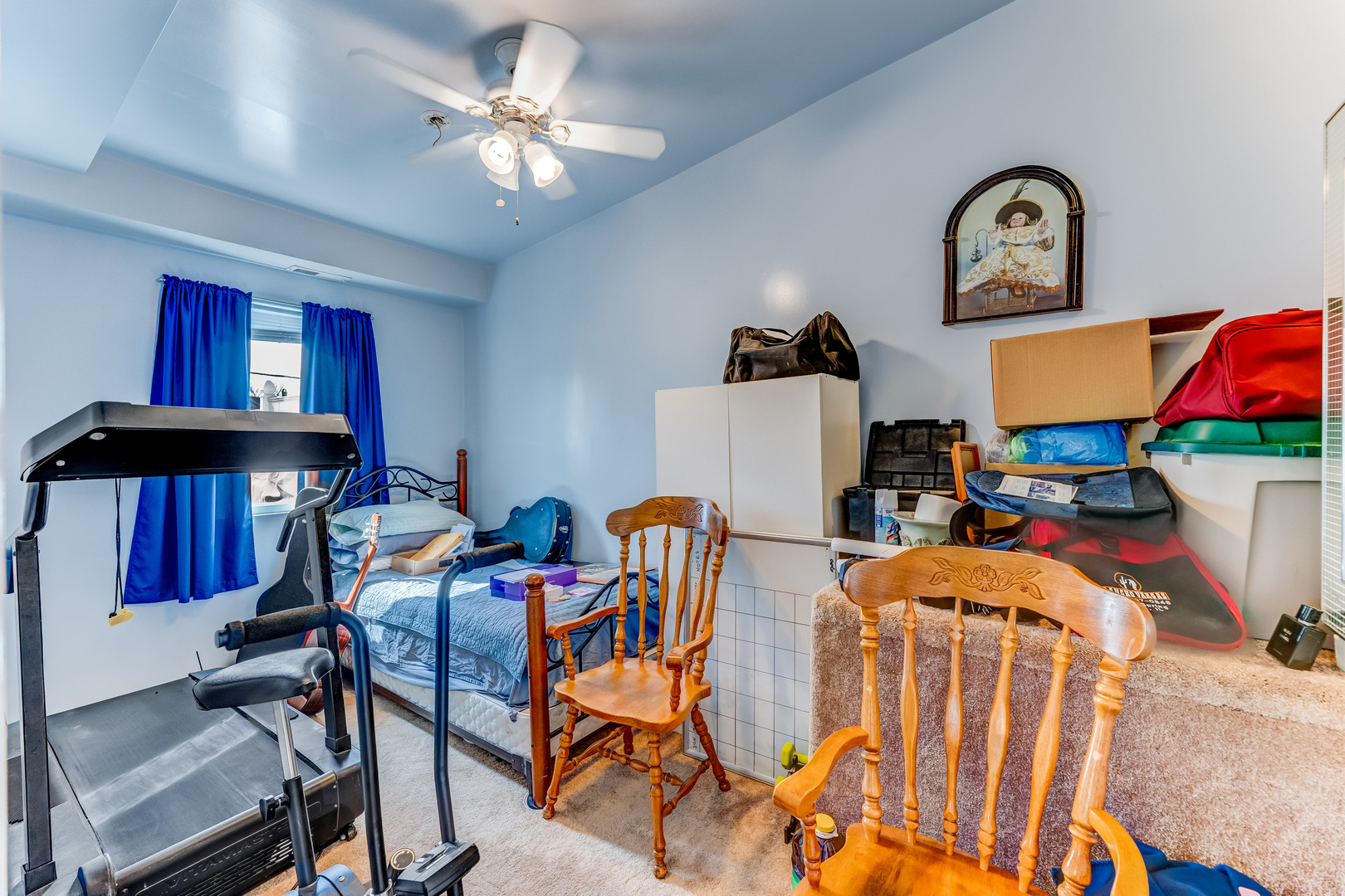 3827 S Archer Avenue Property Photo 8