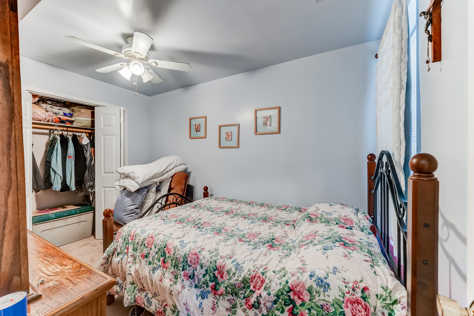 3827 S Archer Avenue Property Photo 10