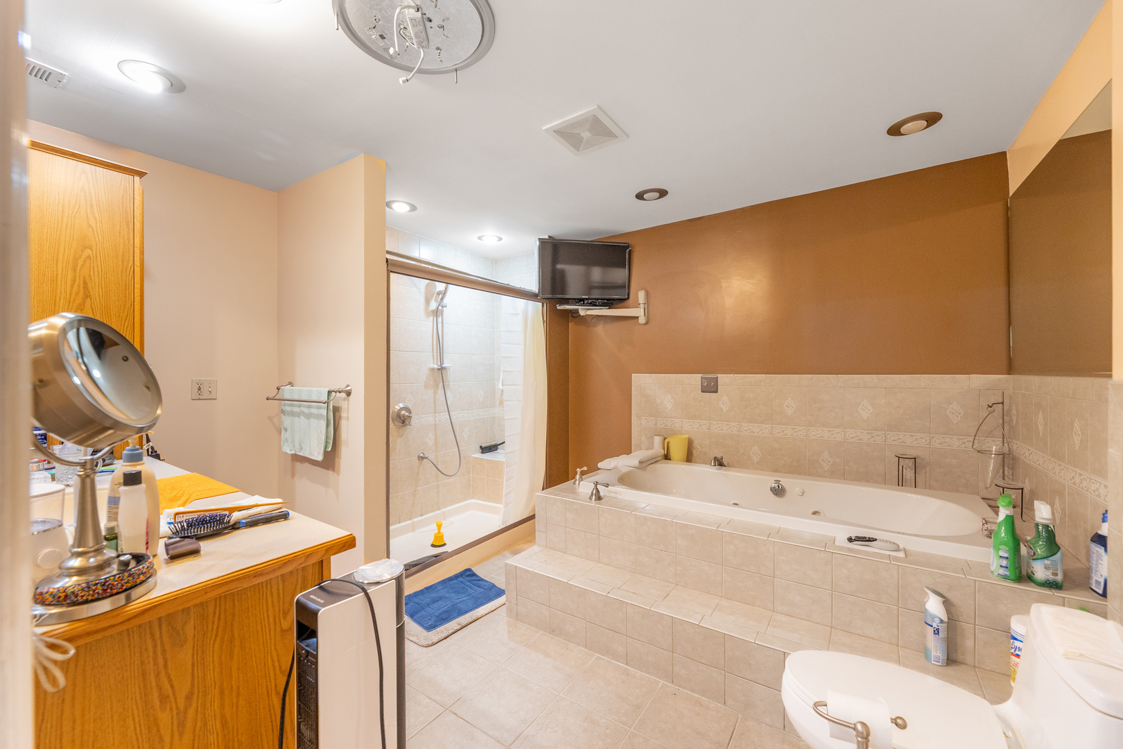 3827 S Archer Avenue Property Photo 14