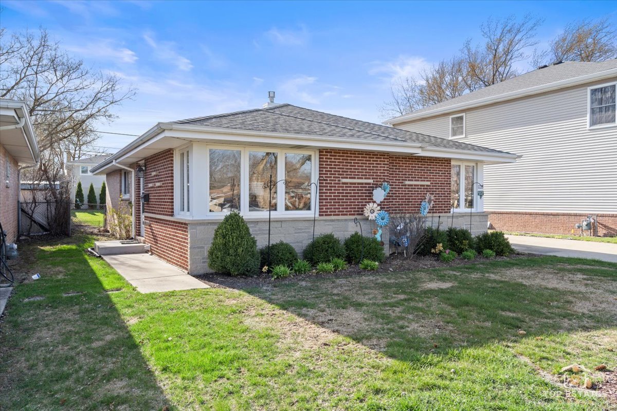1228 S Haddow Avenue Property Photo