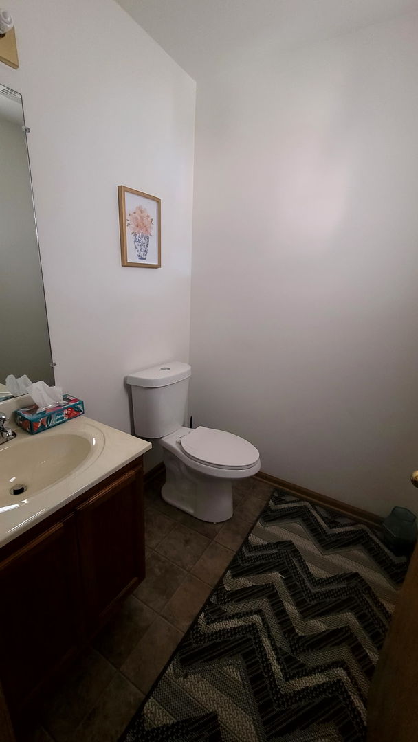 1918 Stonegate Drive Property Photo 3