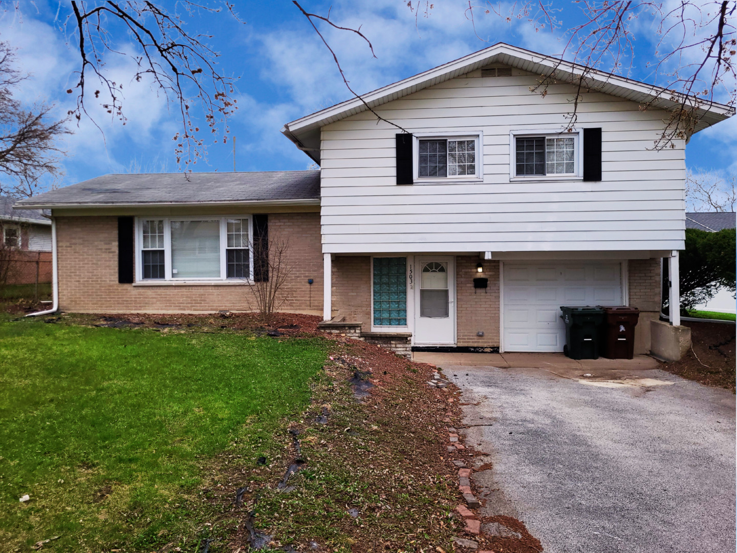 15031 Sunset Avenue Property Photo