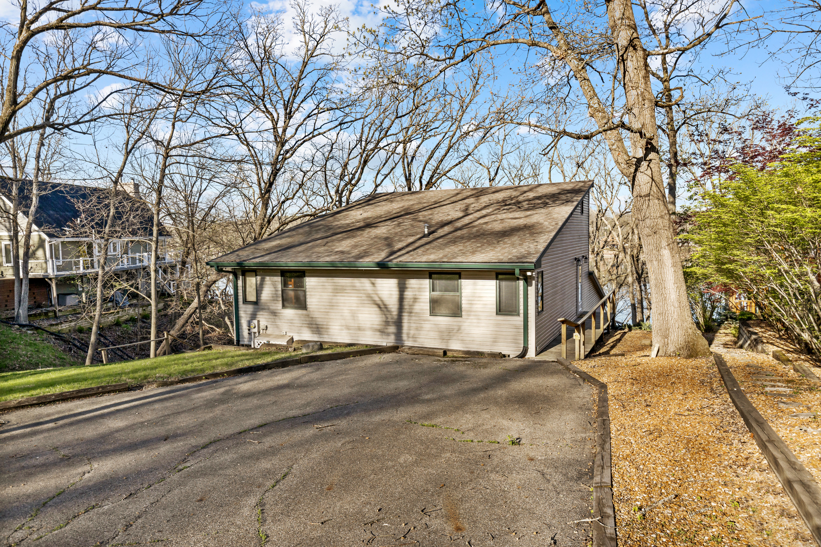 1120 Windy Hill Court Property Photo 2