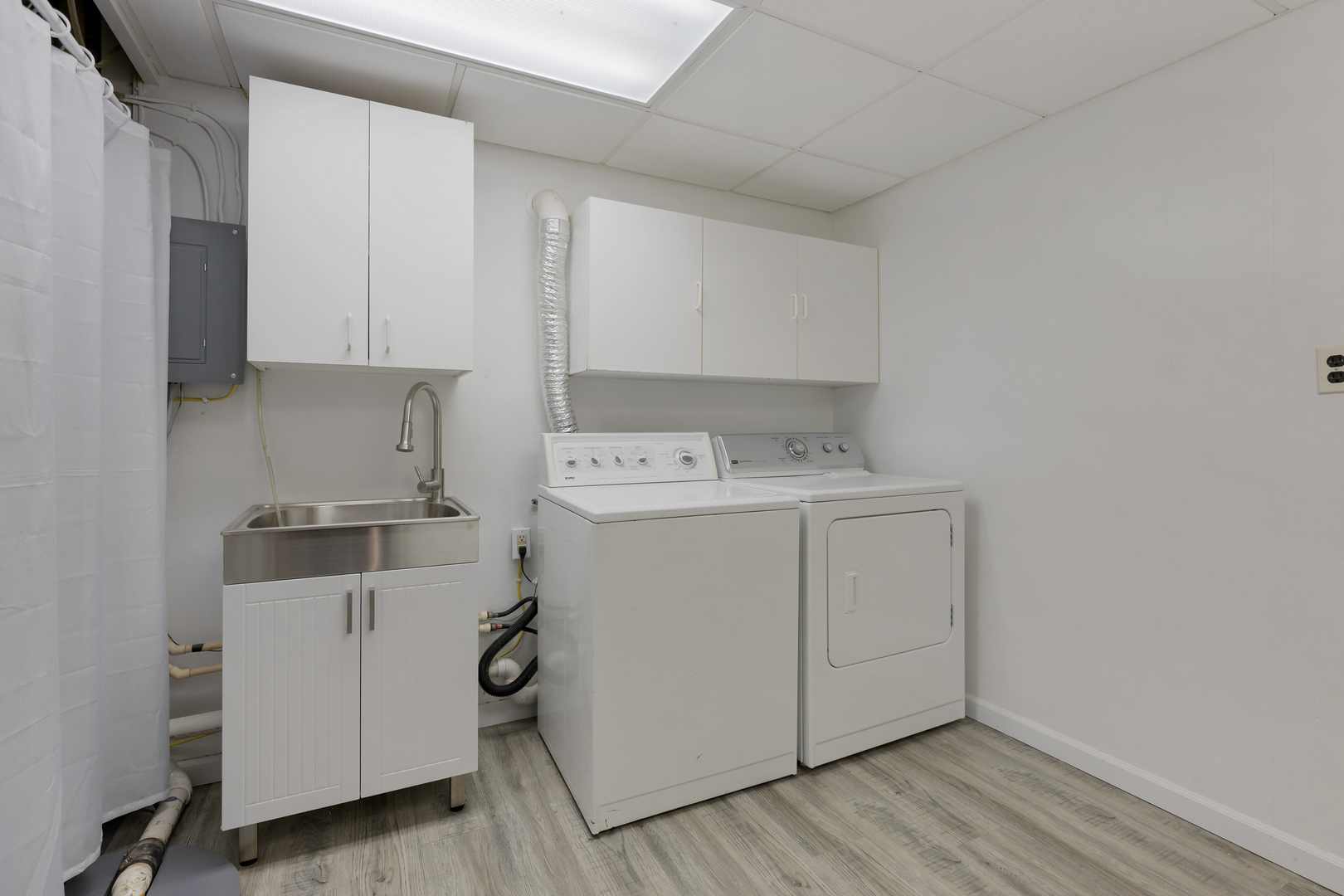 1120 Windy Hill Court Property Photo 18