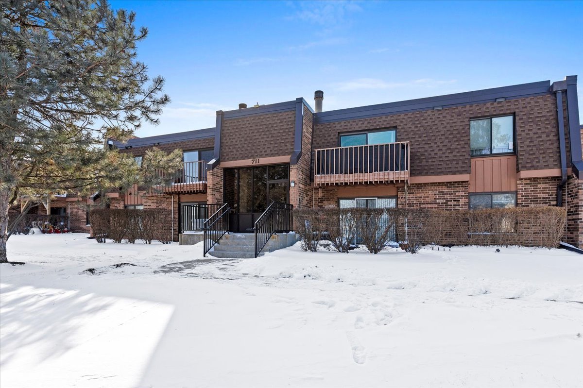 711 Waterford Road 2a Property Photo 1