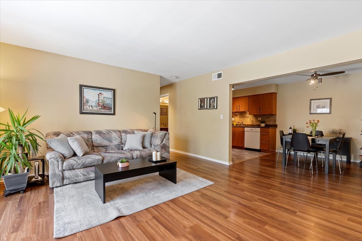 711 Waterford Road 2a Property Photo 3