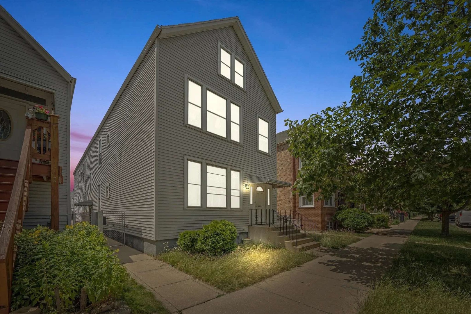 4538 S Fairfield Avenue Property Photo 1
