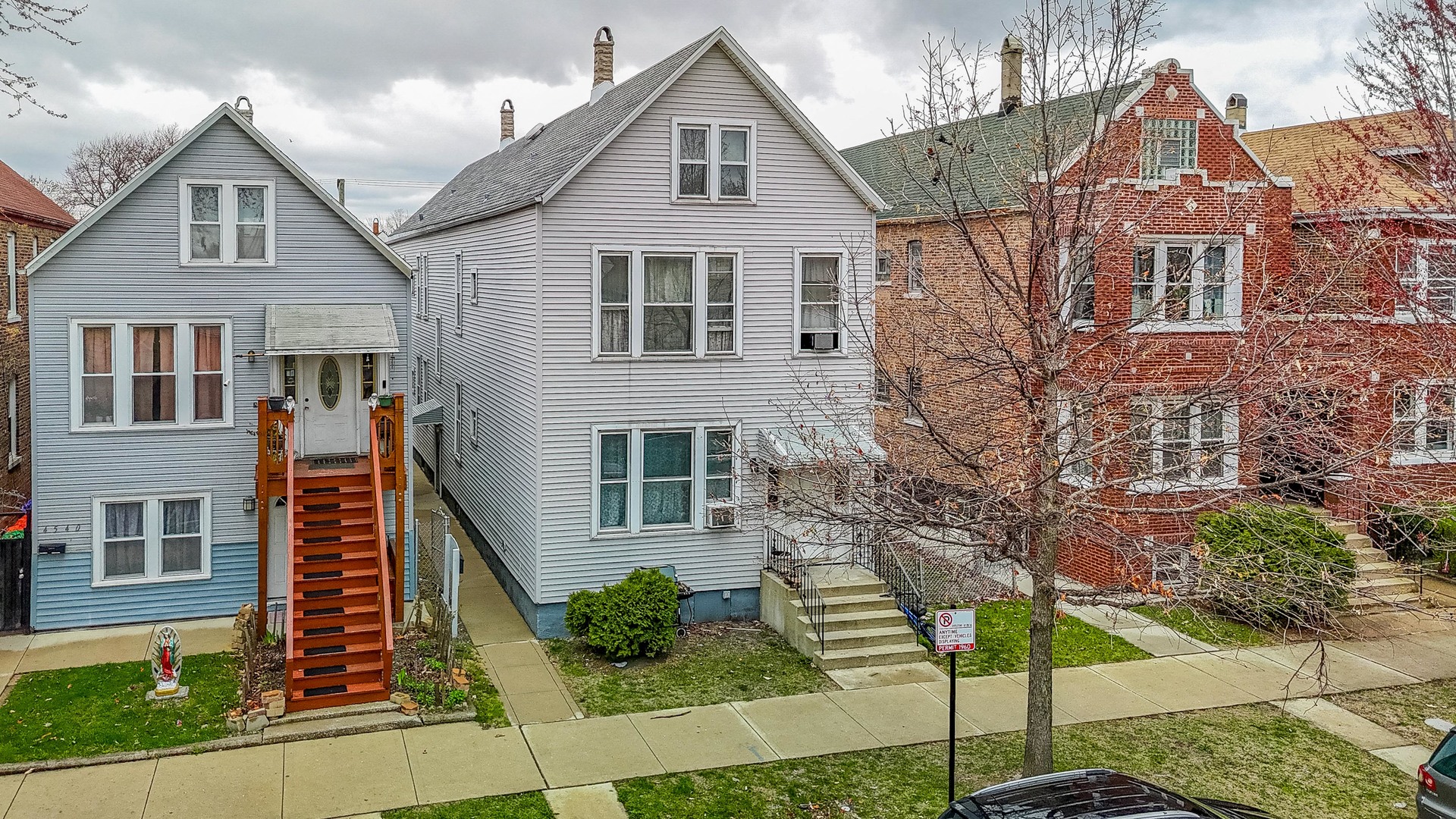 4538 S Fairfield Avenue Property Photo 6