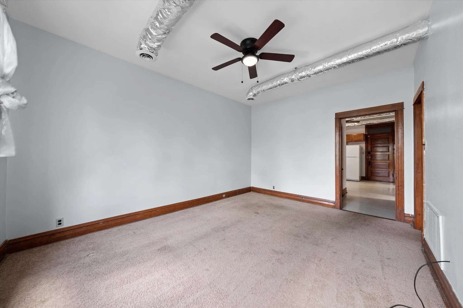 4538 S Fairfield Avenue Property Photo 14