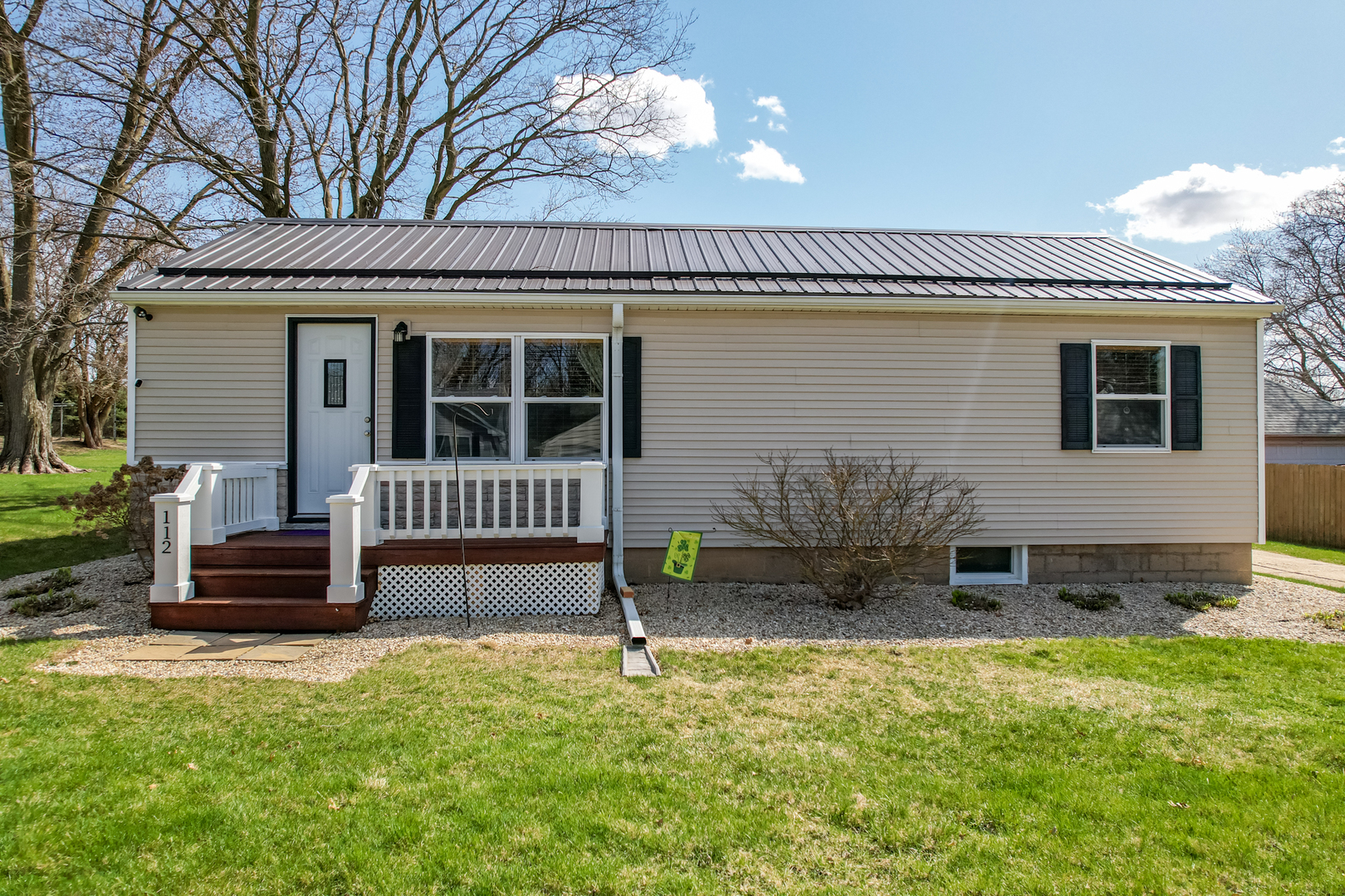 112 E Grant Street Property Photo