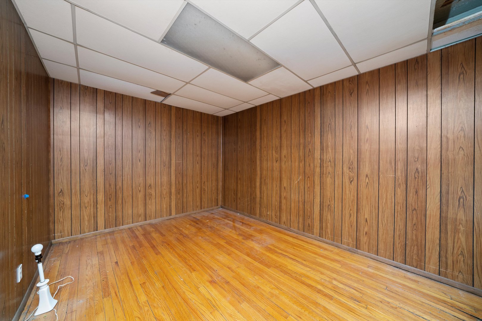 8307 S Maryland Avenue Property Photo 8
