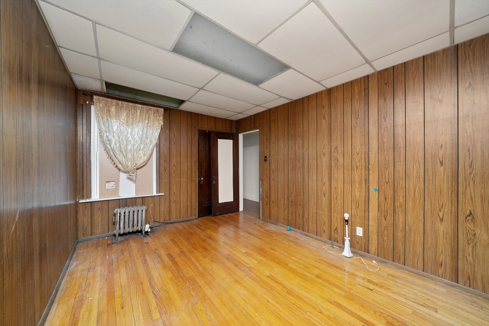 8307 S Maryland Avenue Property Photo 9
