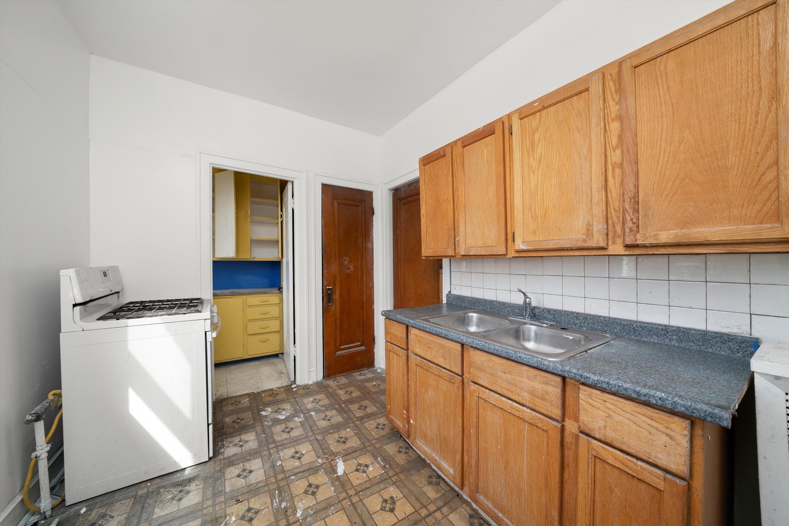 8307 S Maryland Avenue Property Photo 32