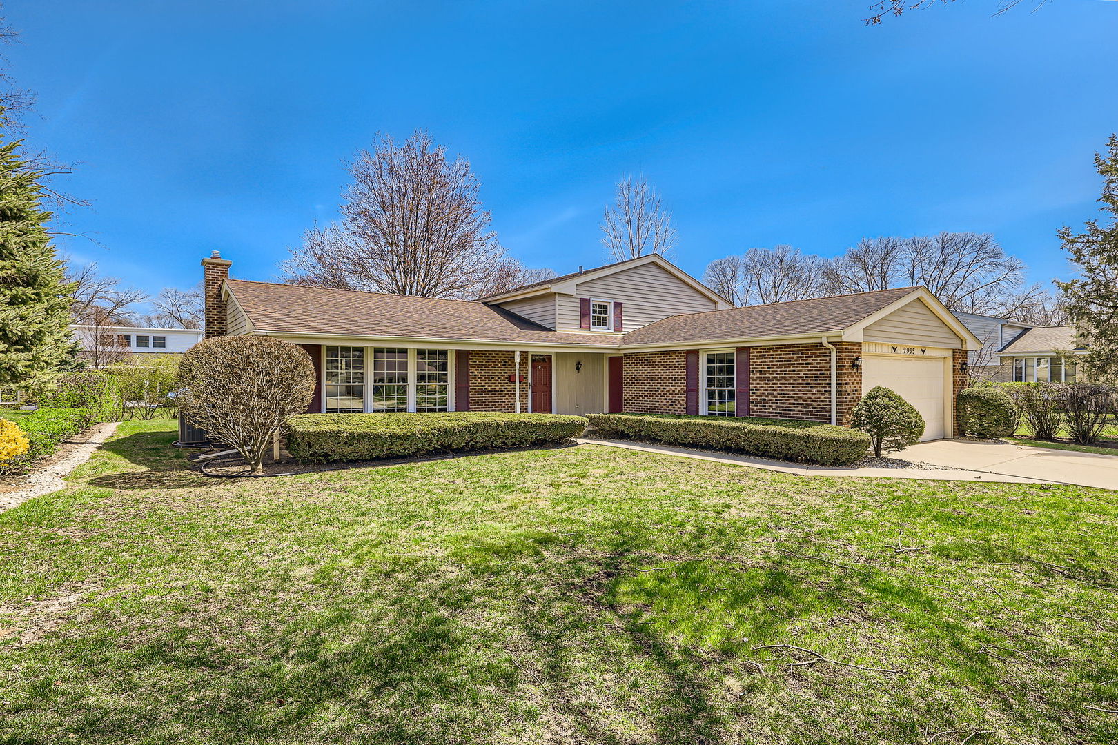 2935 N Windsor Drive Property Photo