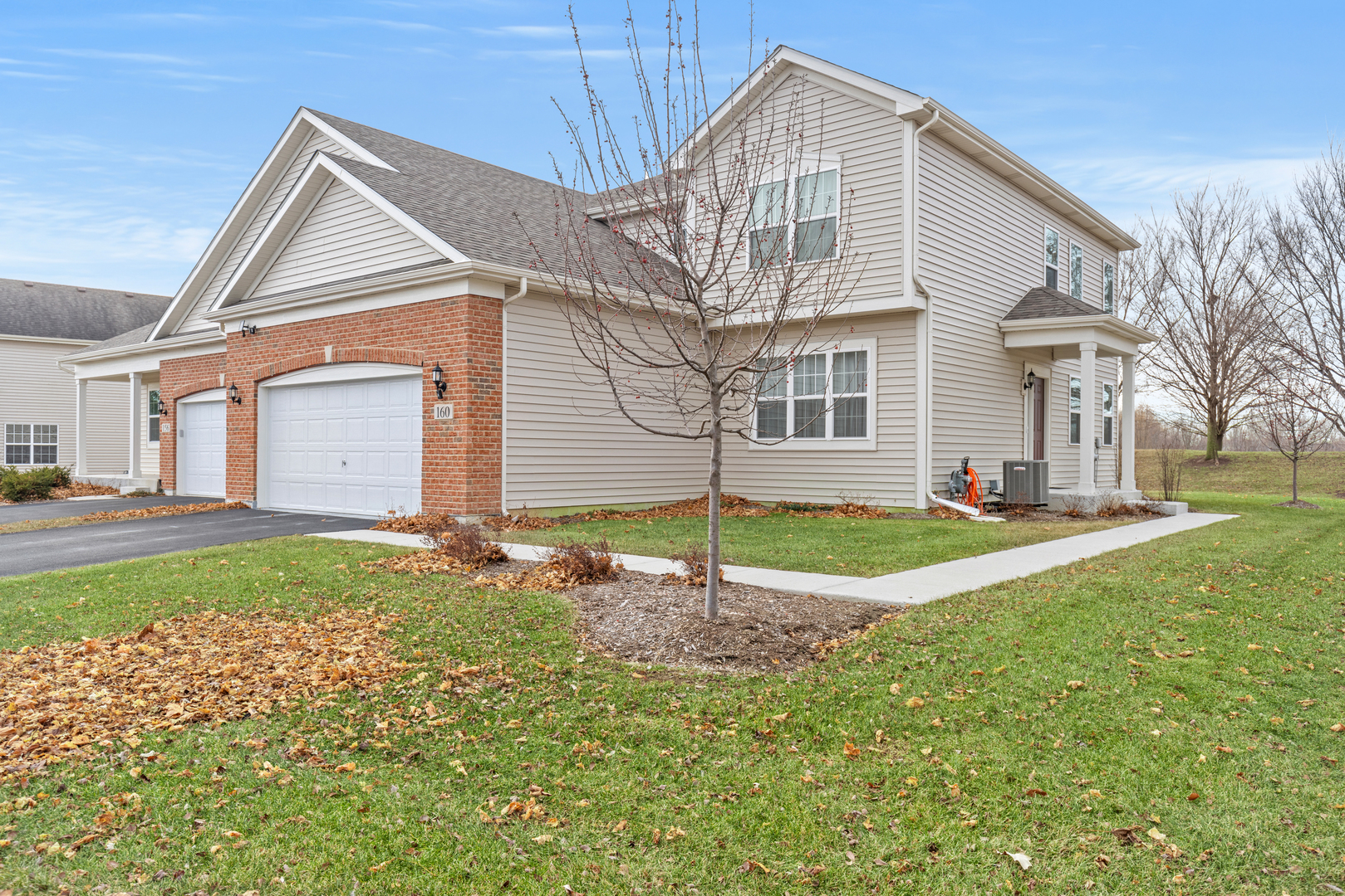 160 Valencia Parkway Property Photo