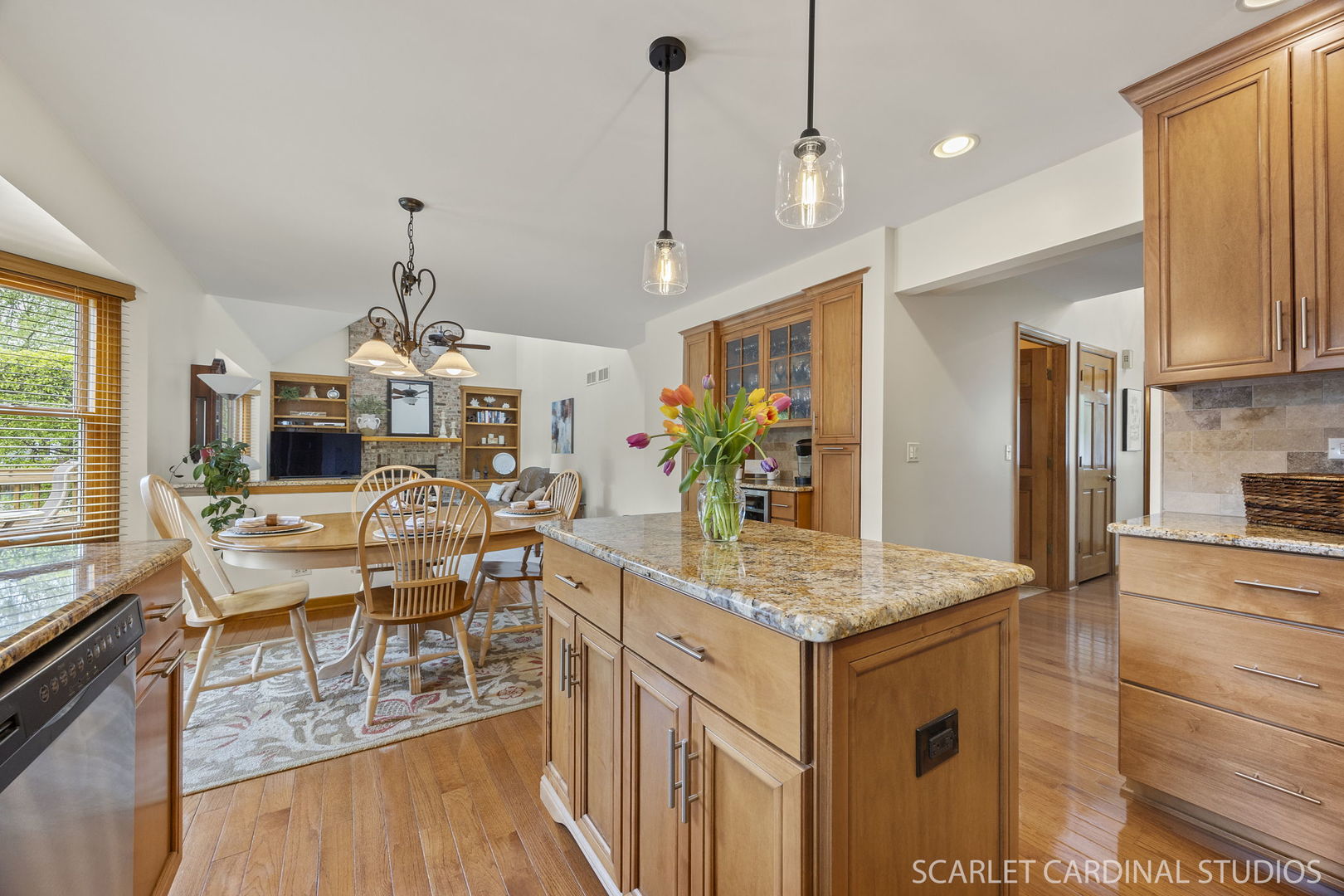 2565 Thornley Court Property Photo 9