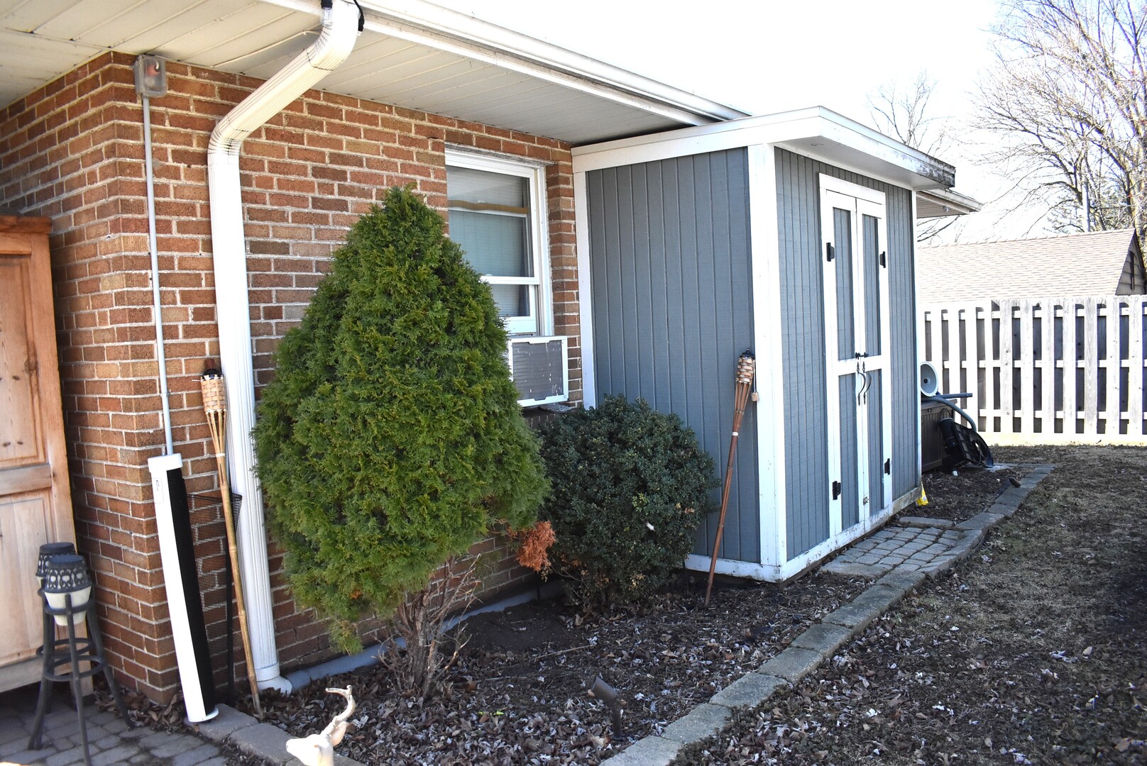 353 E Butterfield Road Property Photo 27
