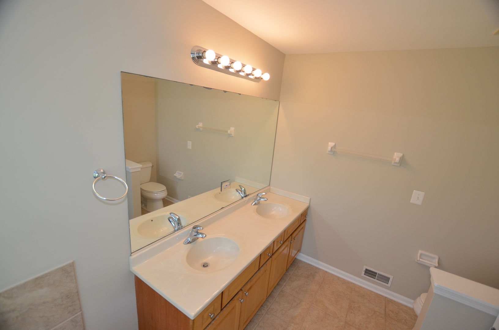 1211 Townes Circle Property Photo 29