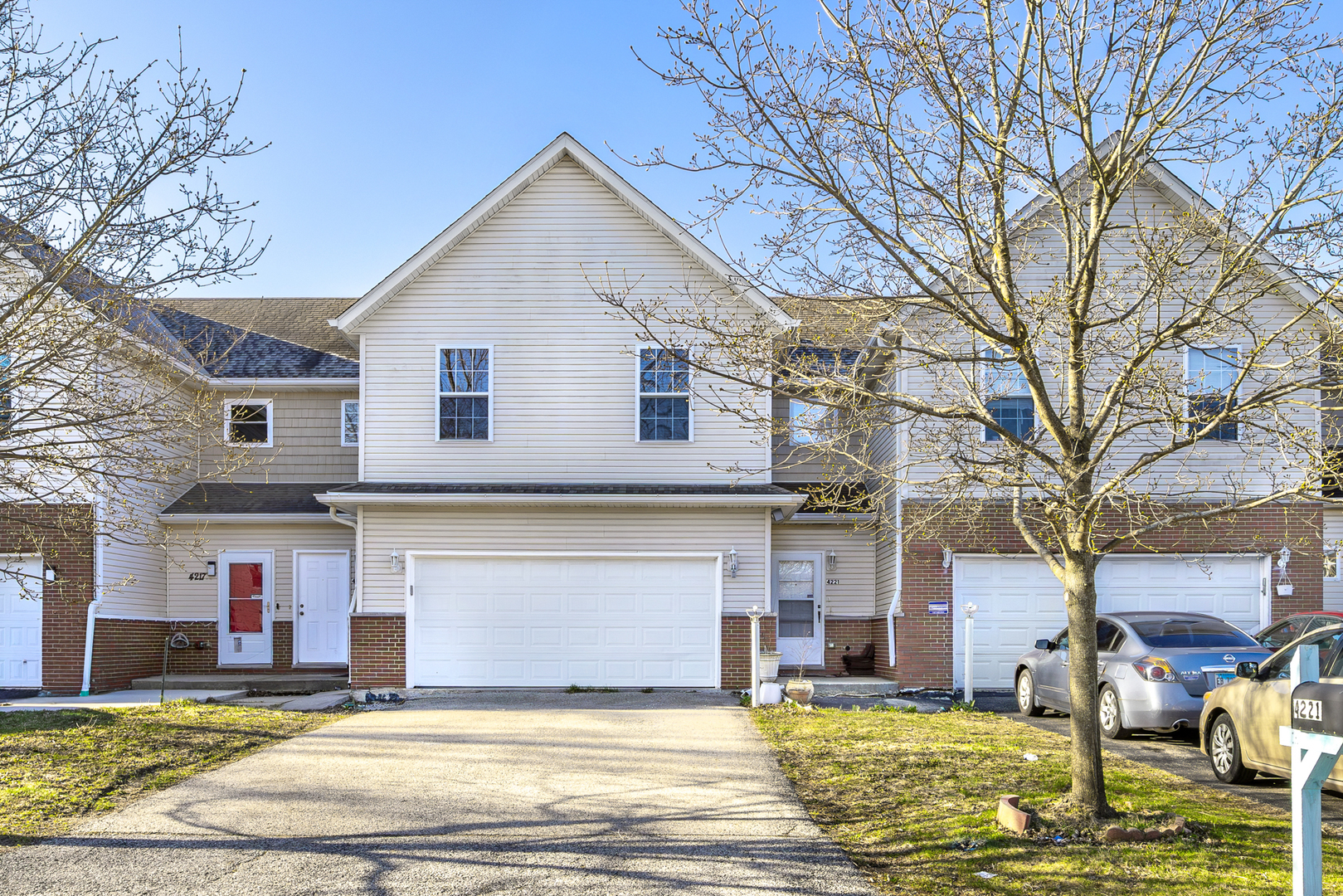 4221 Brentwood Lane Property Photo