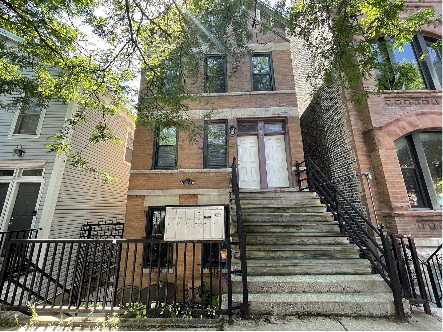 1452 N Greenview Avenue Gf Property Photo