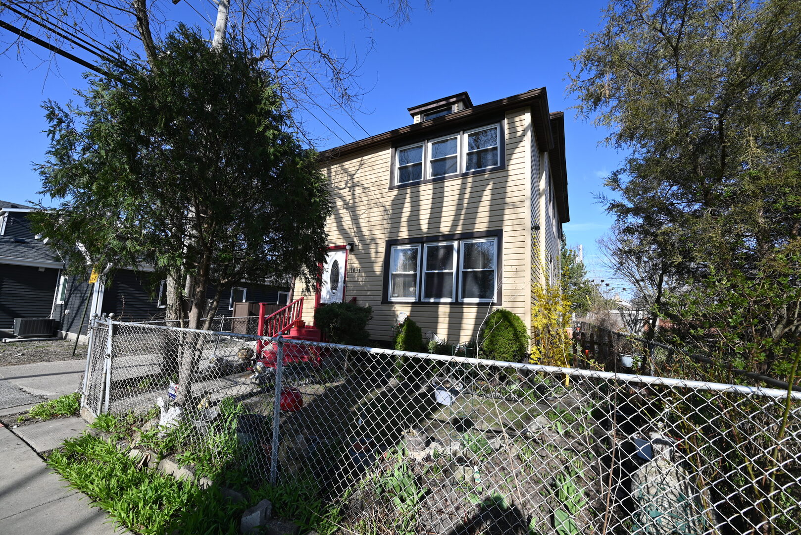 1837 Grey Avenue 2 Property Photo