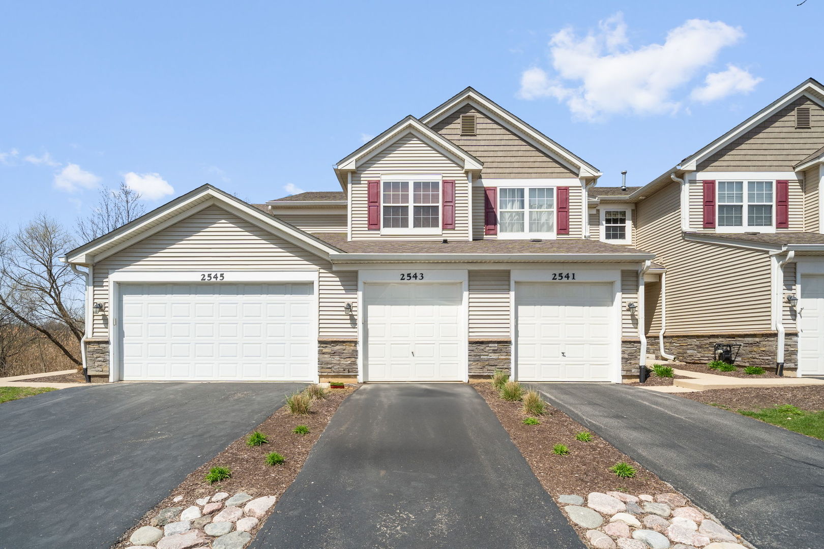 2543 Oneida Lane Property Photo