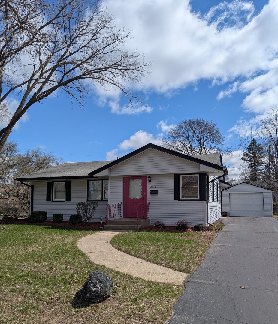 2414 Montana Avenue Property Photo