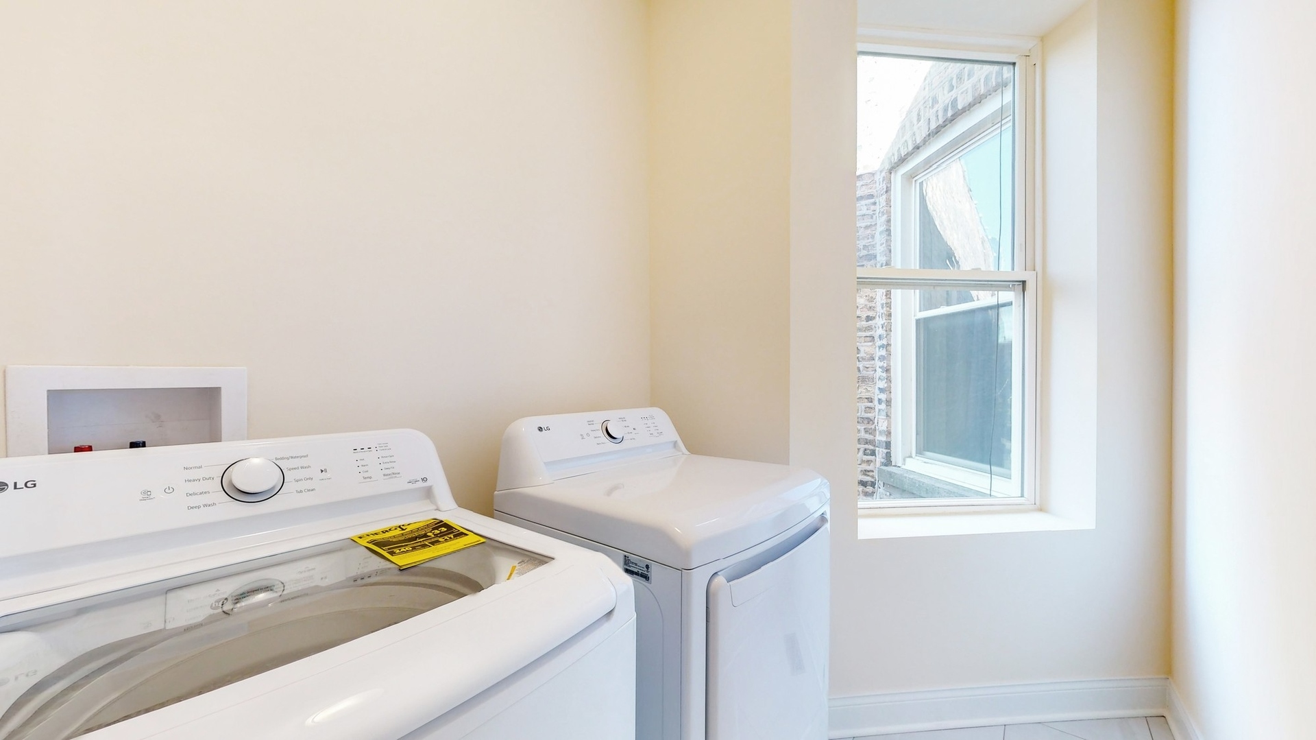 4450 S Prairie Avenue Property Photo 26