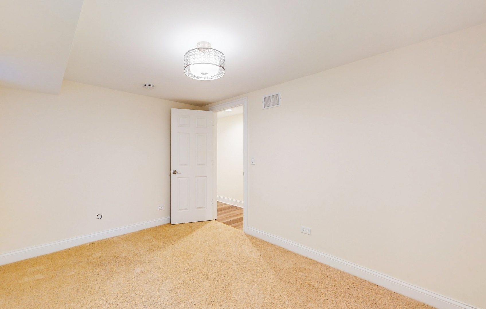 4450 S Prairie Avenue Property Photo 37