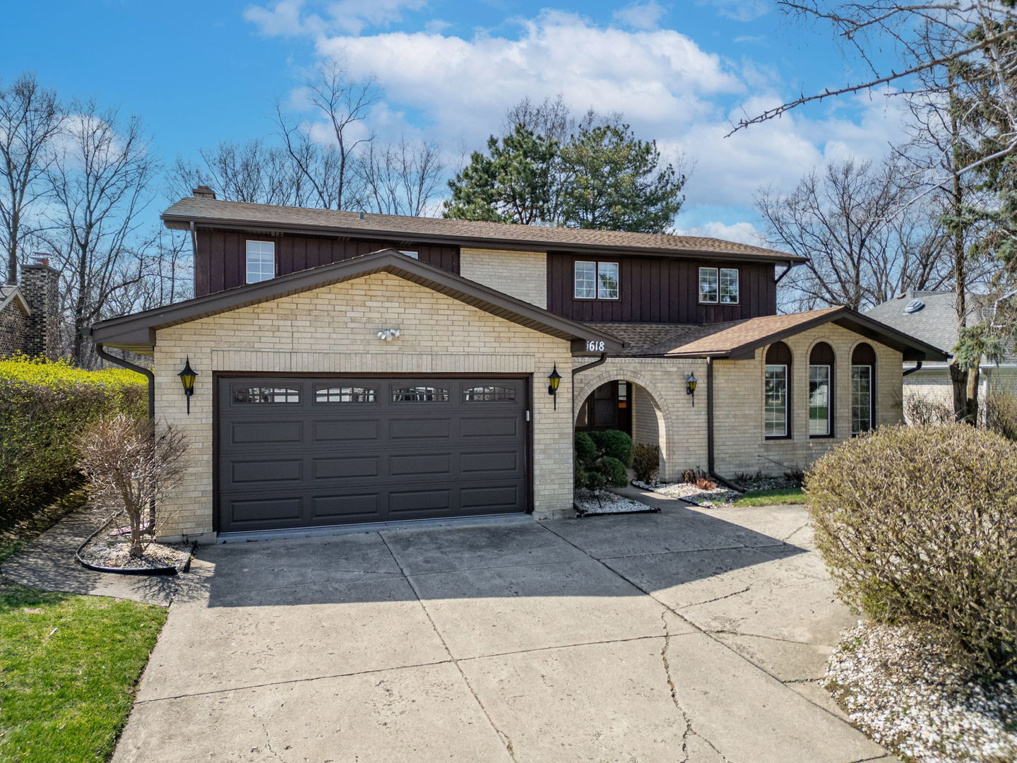 1618 Robin Lane Property Photo