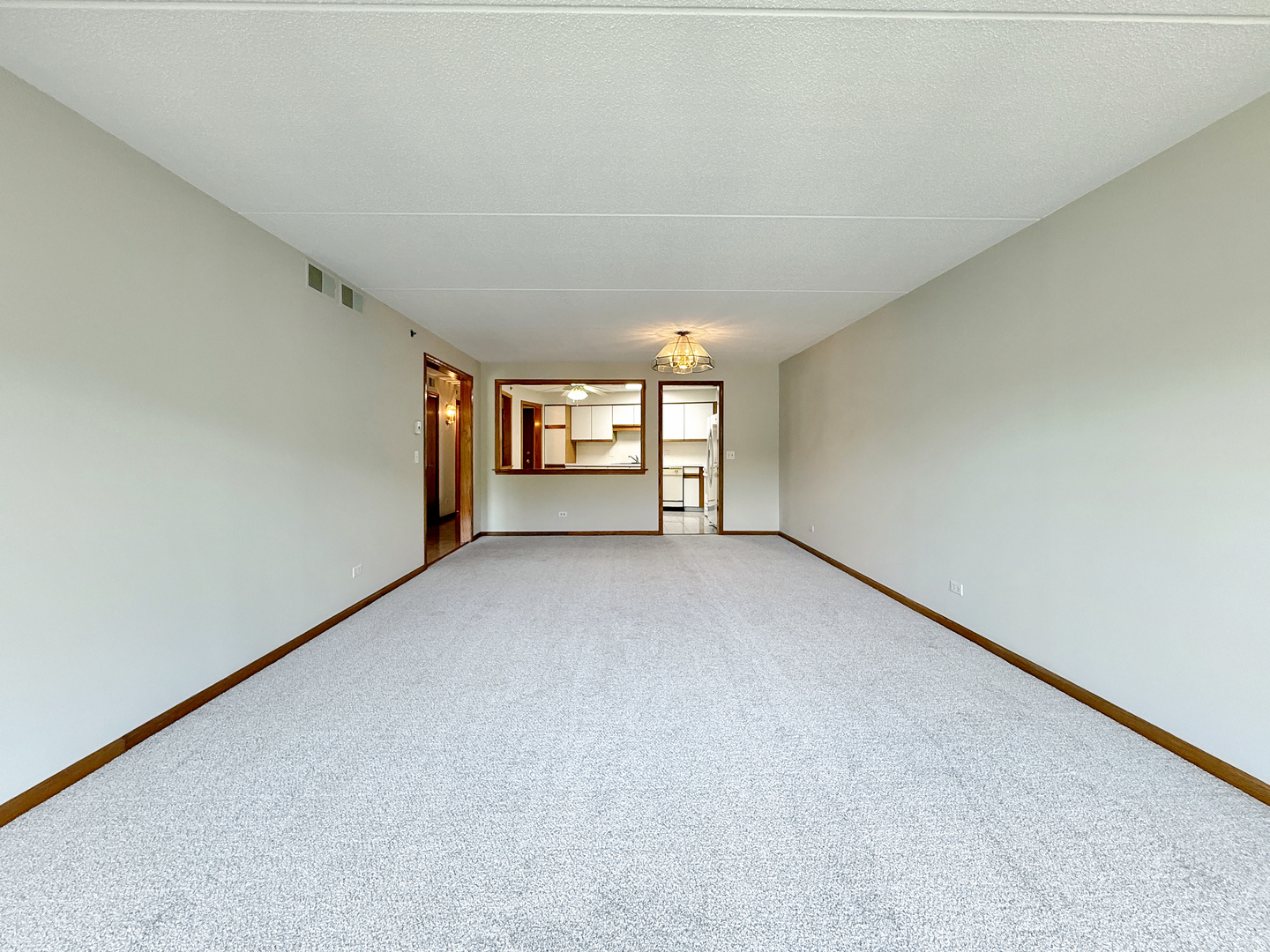 7120 N Milwaukee Avenue 305 Property Photo 6
