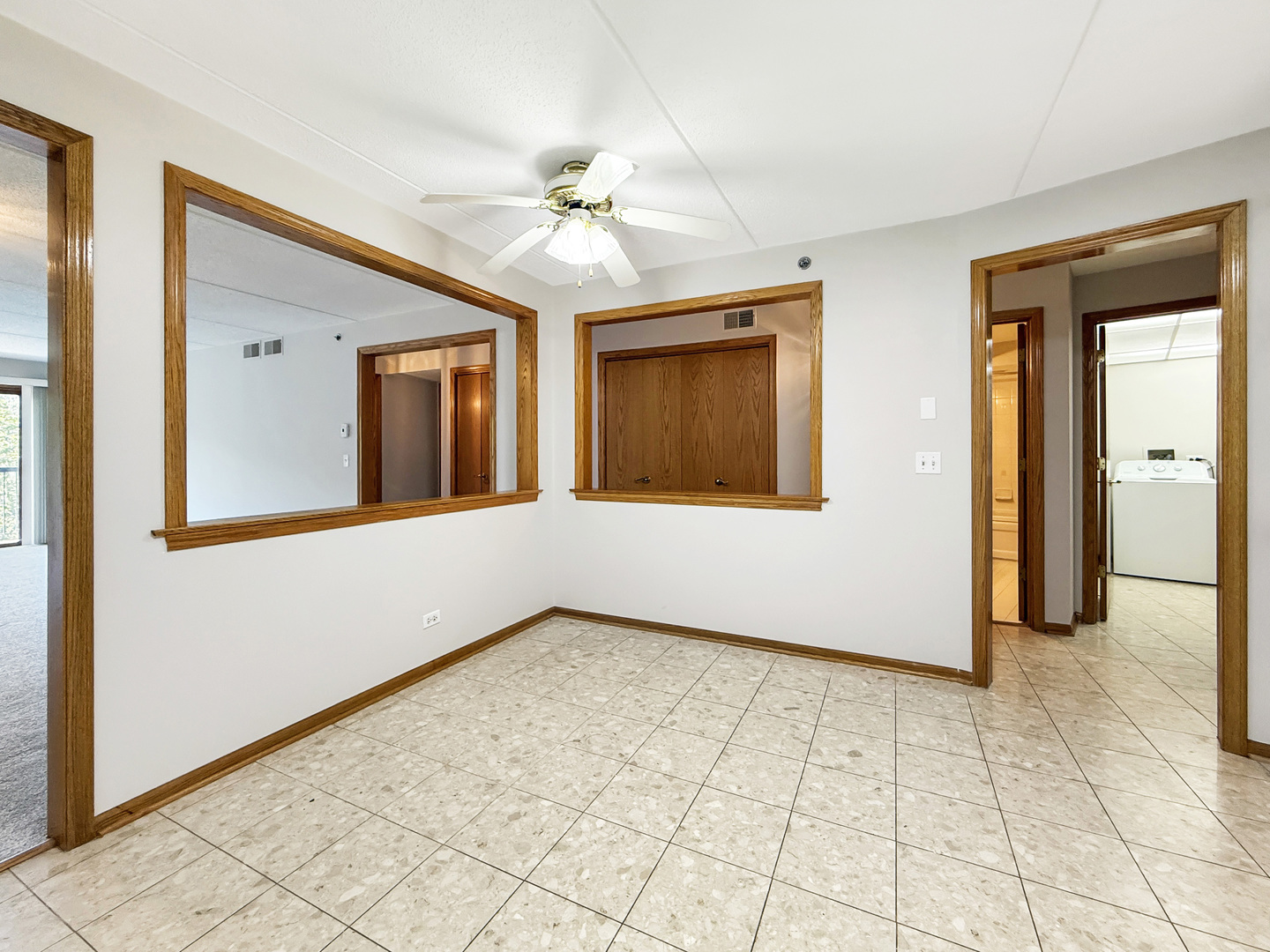 7120 N Milwaukee Avenue 305 Property Photo 10