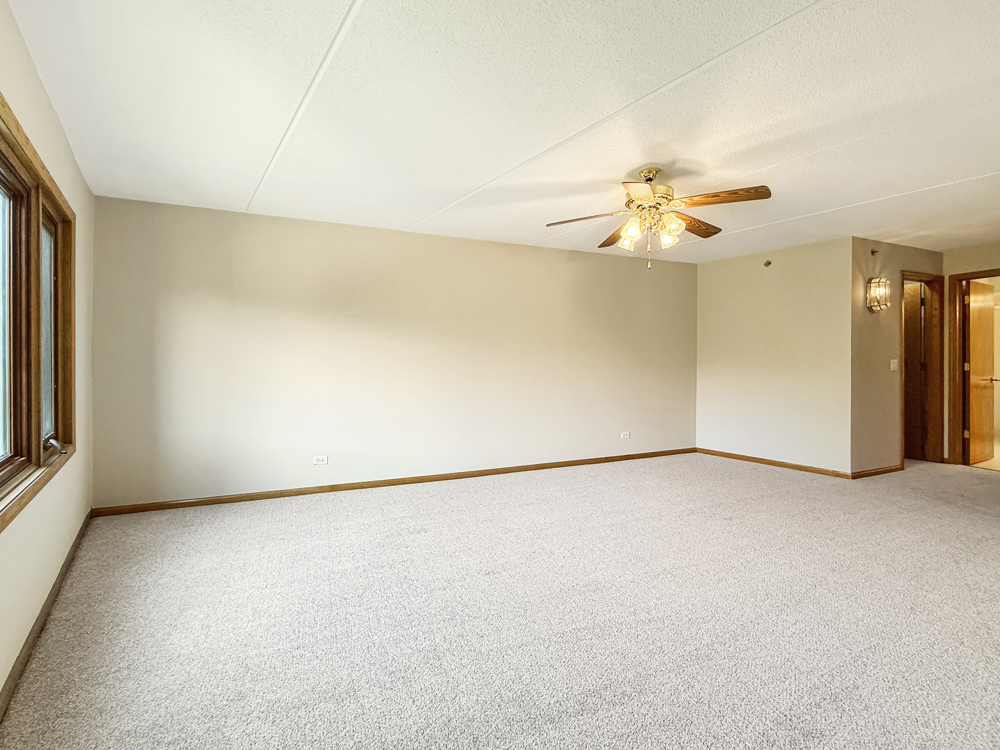 7120 N Milwaukee Avenue 305 Property Photo 15