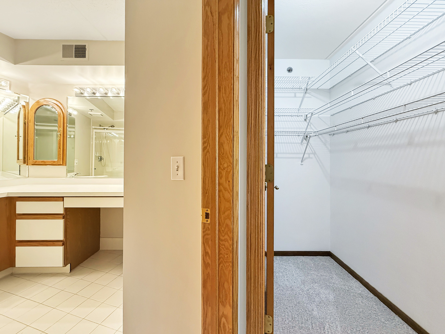 7120 N Milwaukee Avenue 305 Property Photo 16