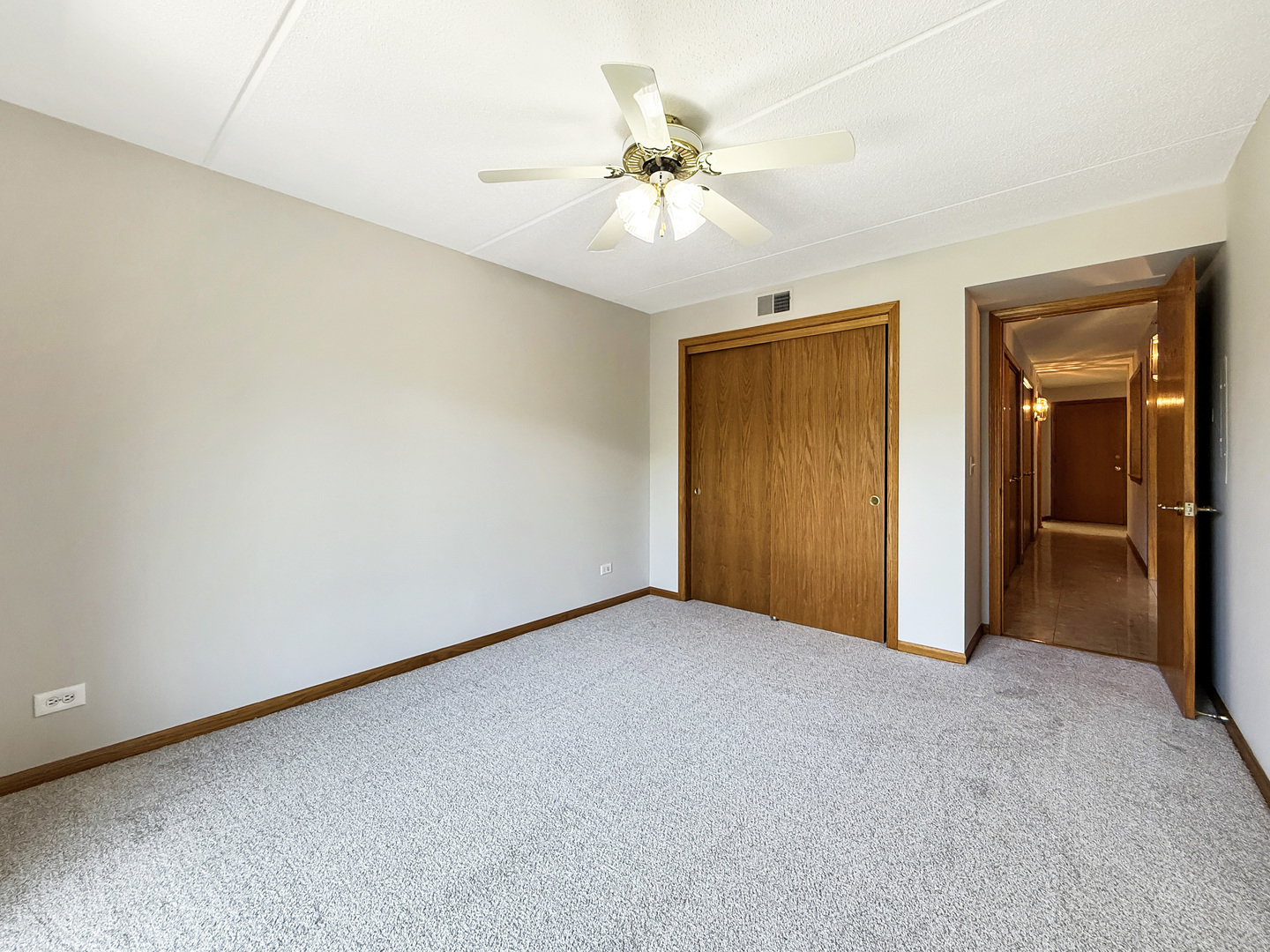 7120 N Milwaukee Avenue 305 Property Photo 23
