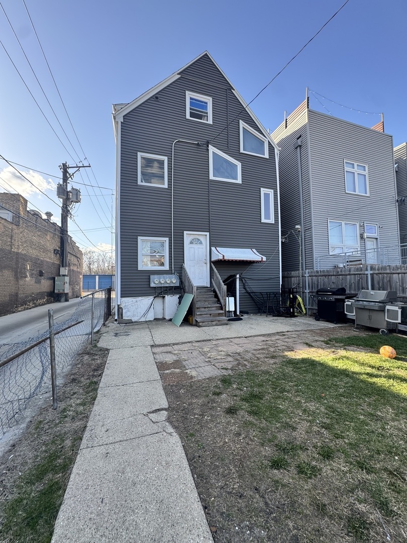 5015 N Kimberly Avenue Property Photo 4