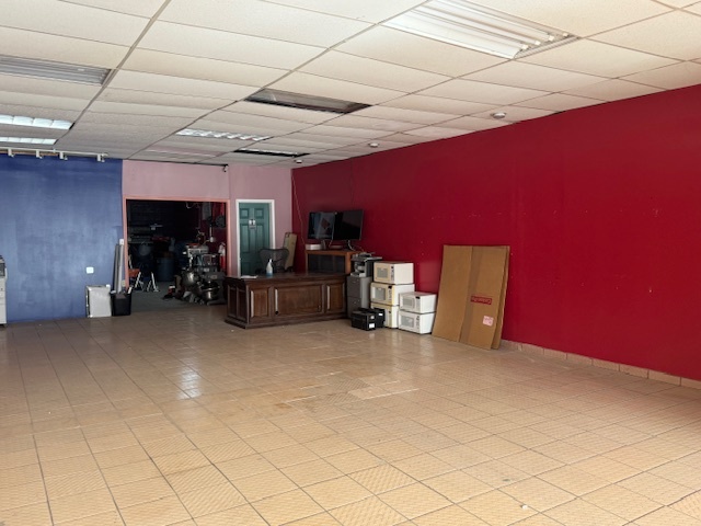 4152 W North Avenue Property Photo 2