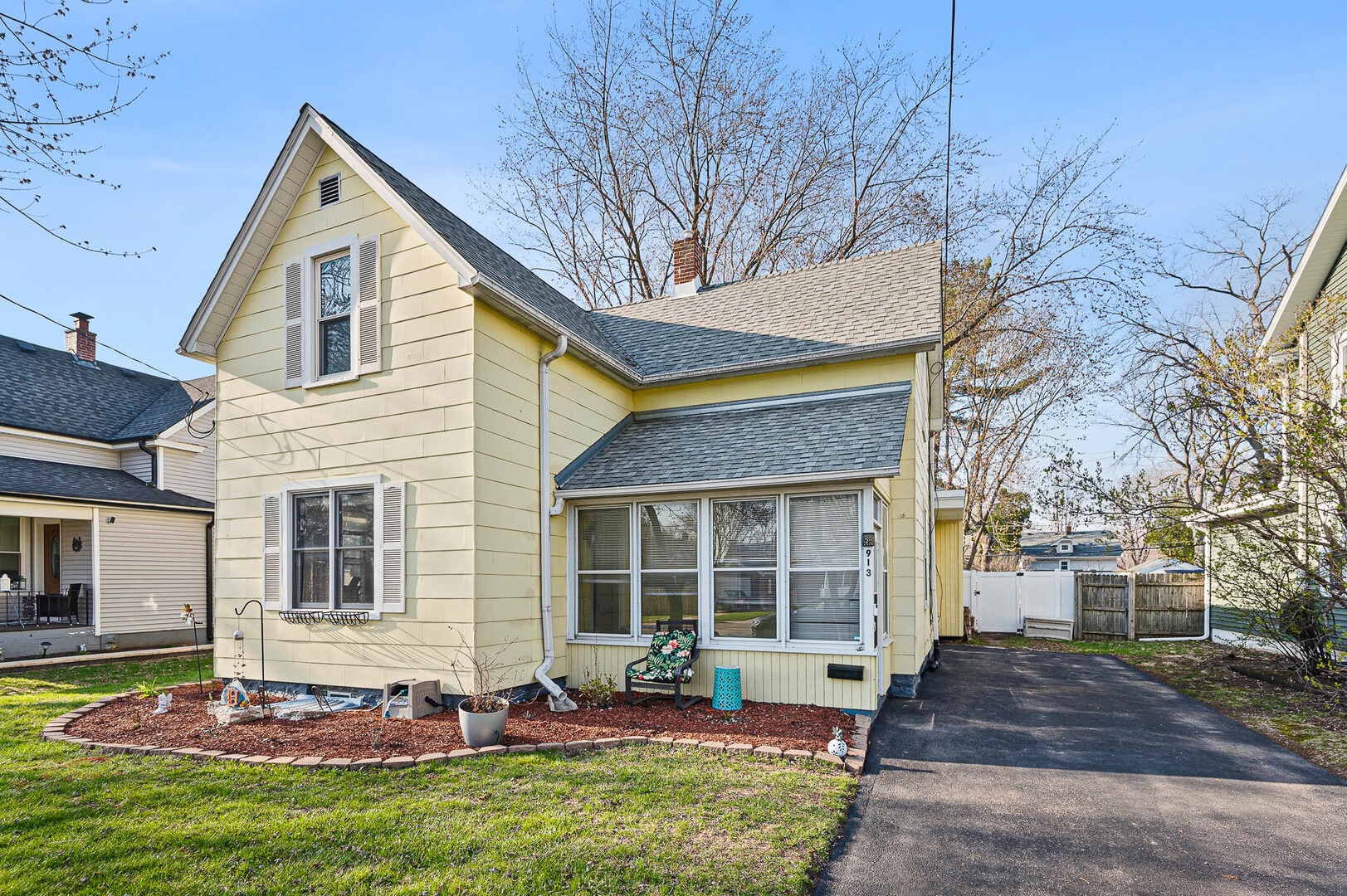 913 Gleason Avenue Property Photo