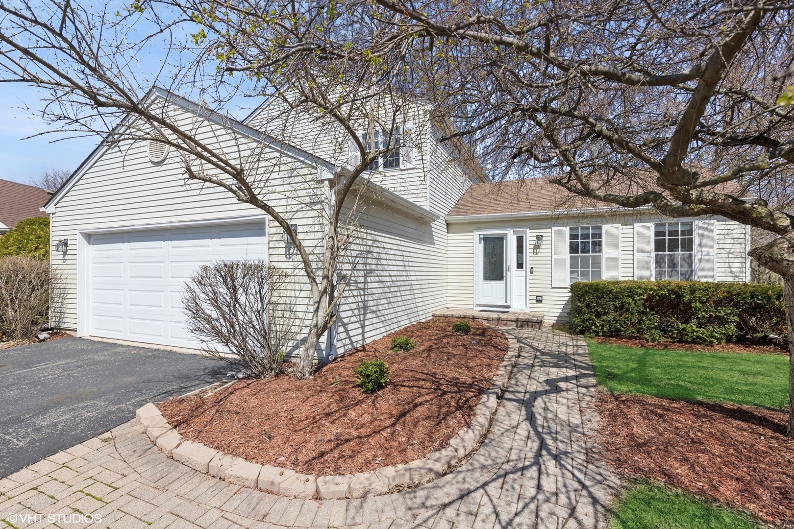 835 Wheatland Lane Property Photo 1
