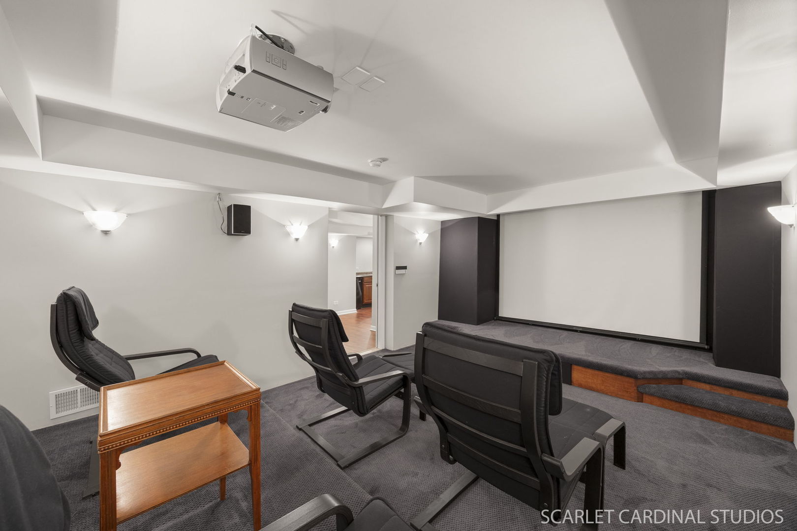 1004 Mandalay Court Property Photo 18