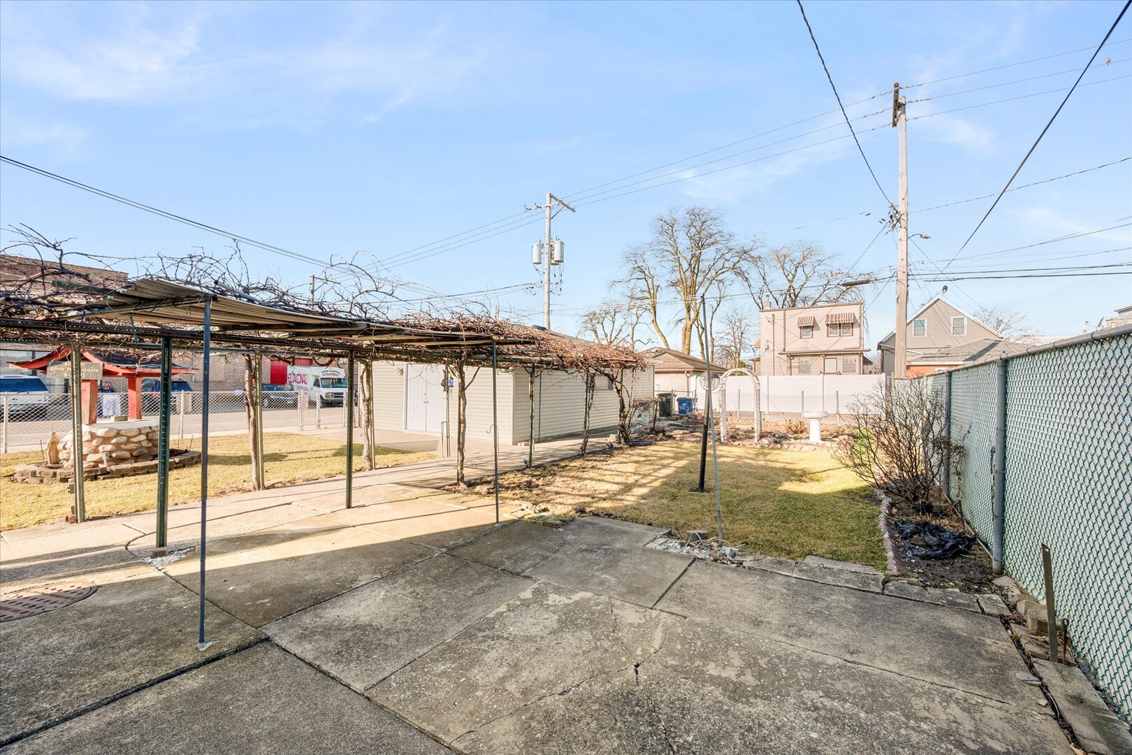 902 N 23rd Avenue Property Photo 10