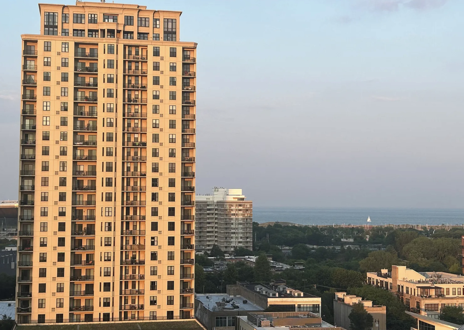 5 E 14th Place 1401 Property Photo 14