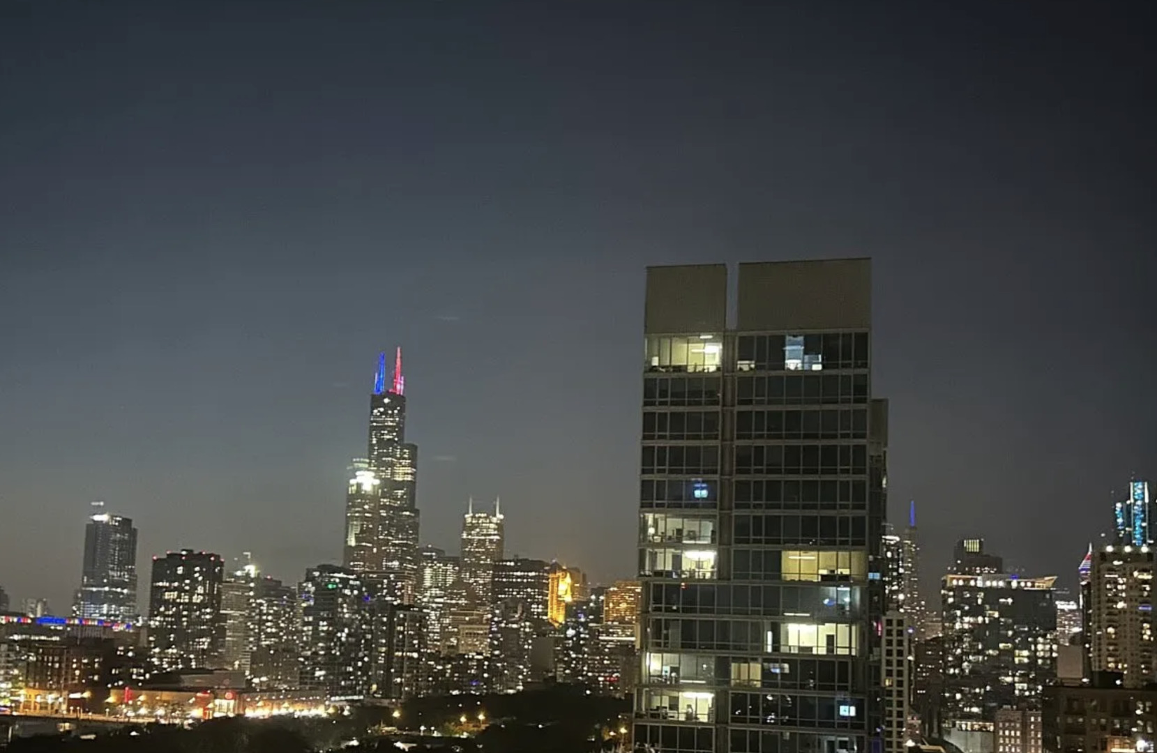 5 E 14th Place 1401 Property Photo 16