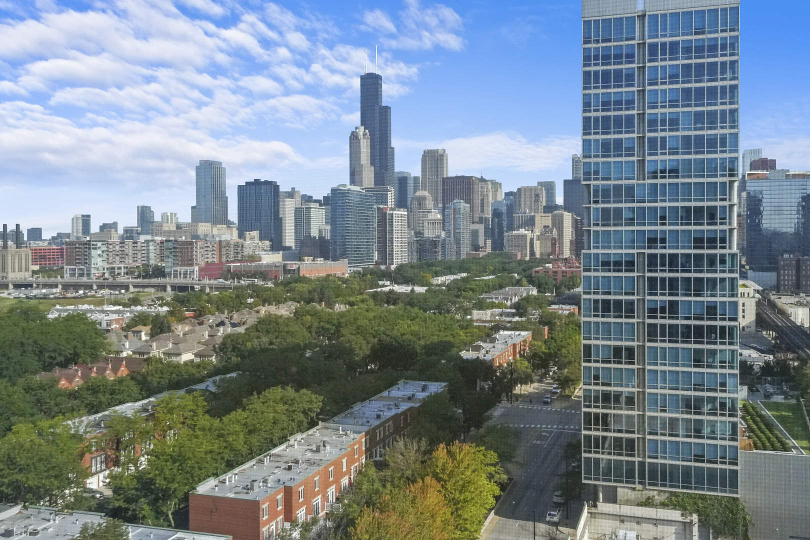 5 E 14th Place 1401 Property Photo 30