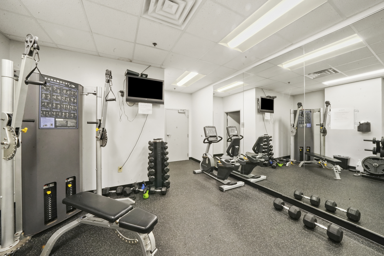 5 E 14th Place 1401 Property Photo 34