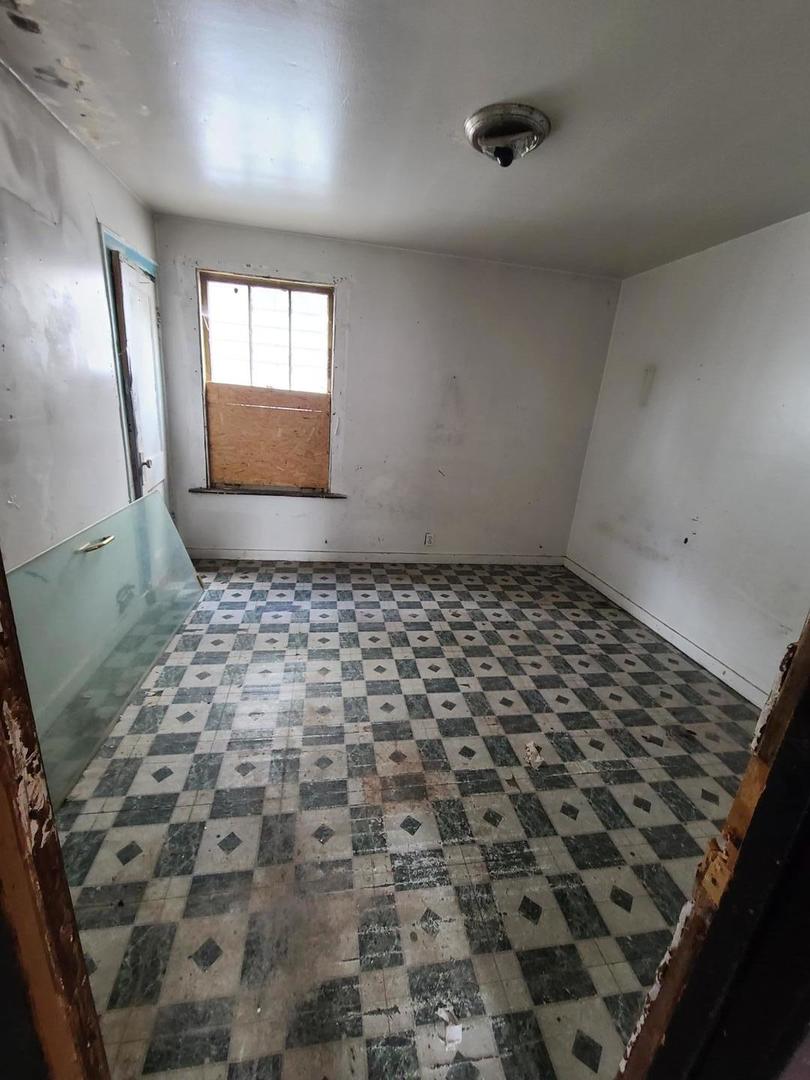10452 S State Street Property Photo 12
